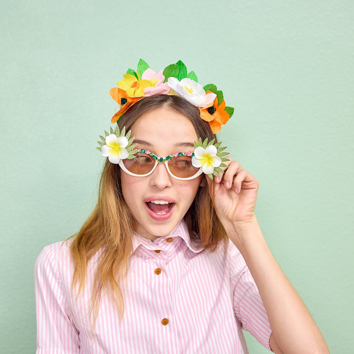 Party in the Palms Novelty Glasses