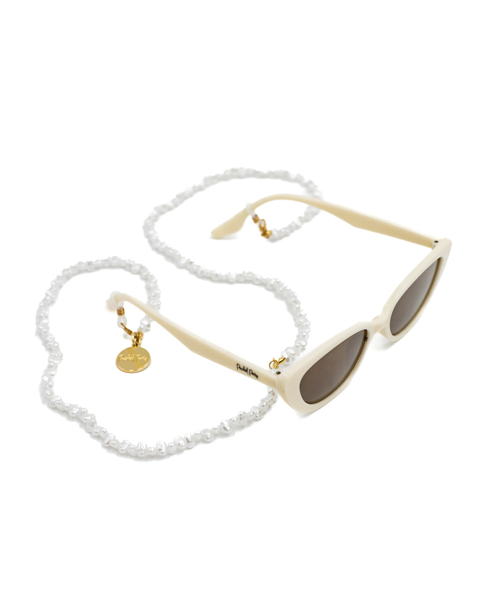 Sunny Daze Sunglasses &amp; Pearl Strap Set