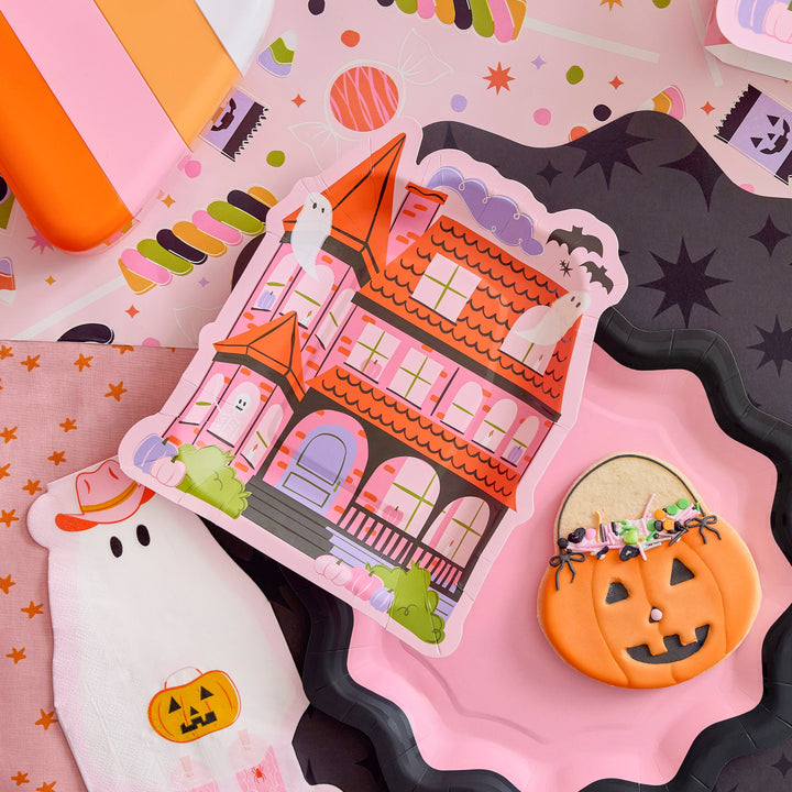 Pink-a-boo Haunted House 8in Dessert Plates (10ct)