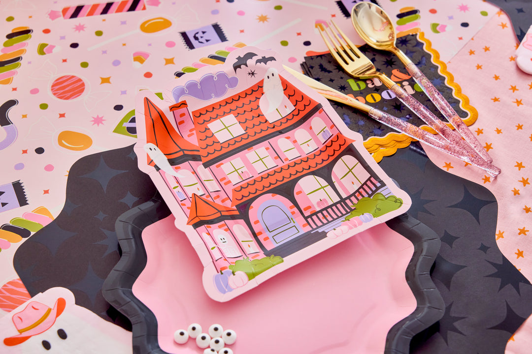 Pink-a-boo Haunted House 8in Dessert Plates (10ct)