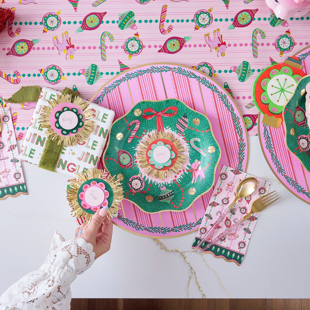 Holiday Holly Placemats (10 Count)