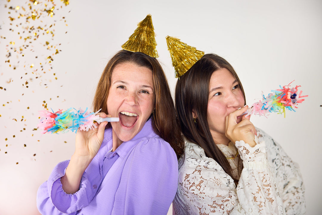 Frill Seeker Fringe Confetti Party Blowers (6 ct)