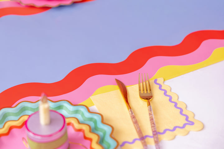 Scalloped Soiree Paper Table Runner (25 foot, cut to fit)