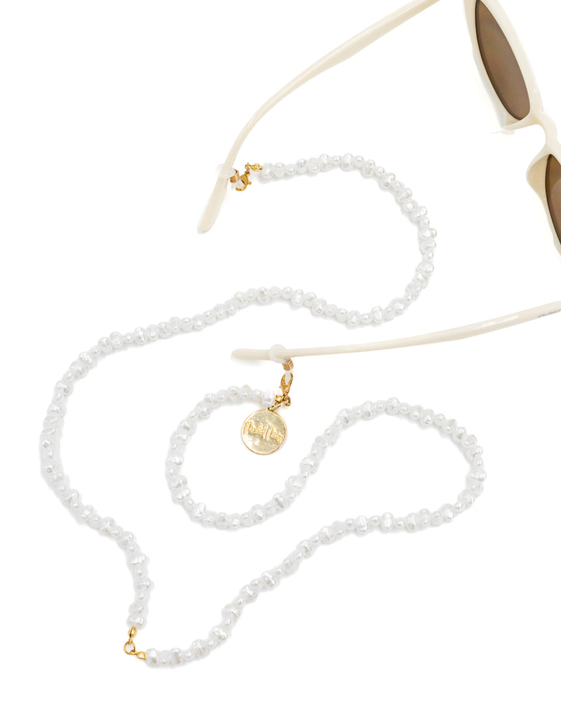 Sunny Daze Sunglasses & Pearl Strap Set