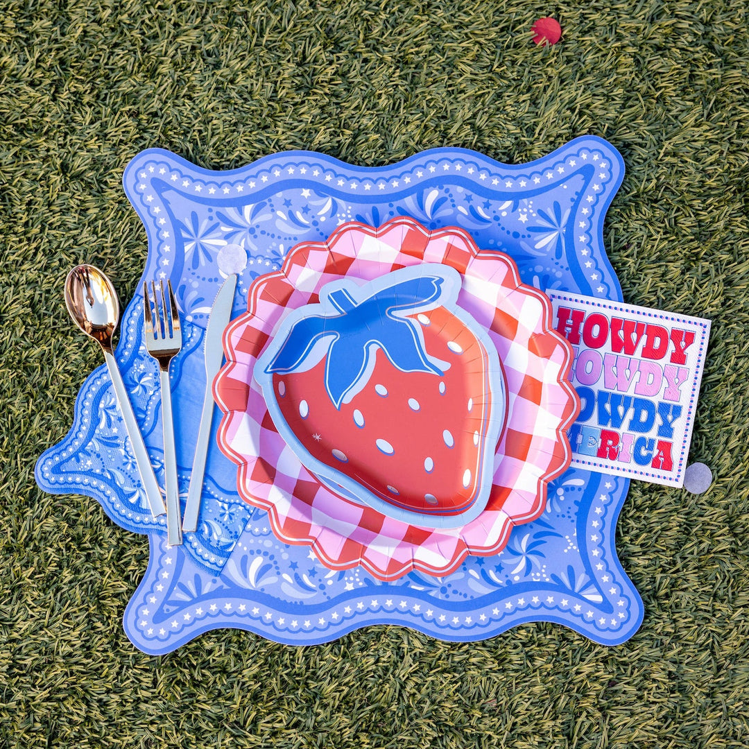 Picnic Perfect Gingham Dinner Plates (10 ct)