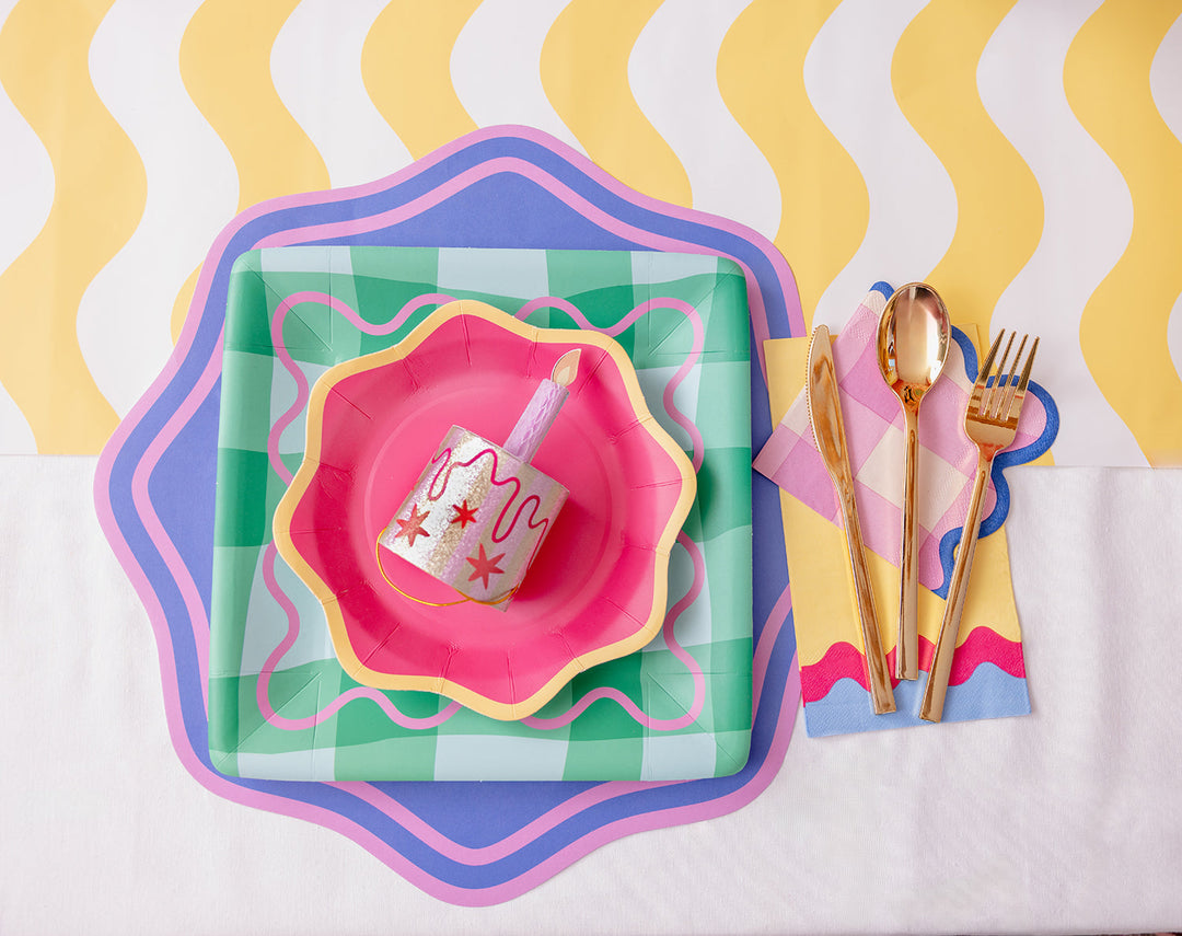 Colorwave Paper Table Runner (25 ft, cut to fit)