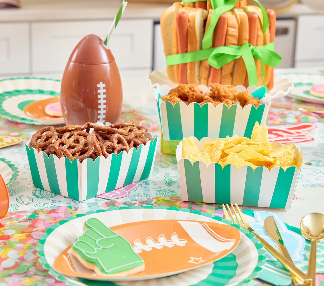 Game Day Green &amp; White Snack Trays (10 Pack)